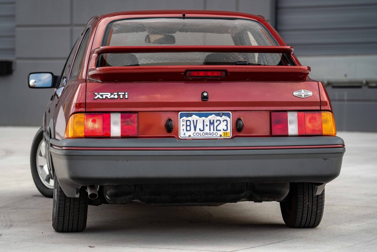 1985 Merkur XR4Ti: история, технические характеристики, особенности