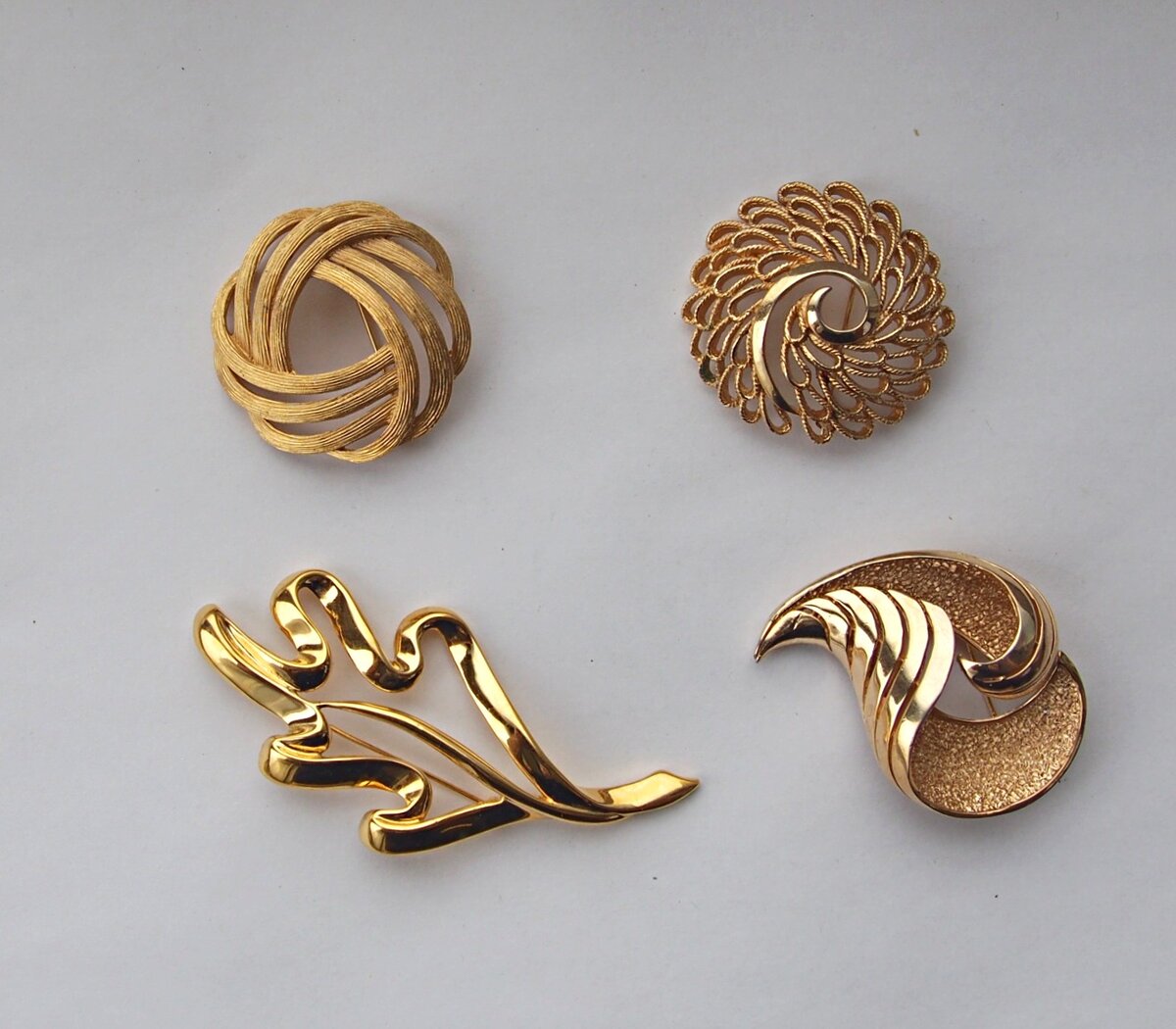 Фото автора Броши от компании Trifari