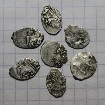 Первые серебряные монеты-чешуйки России