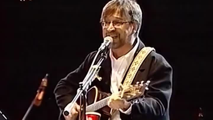 картинка найдена на просторах интернета. лидер группы ДДТ, если кто вдруг не узнал.