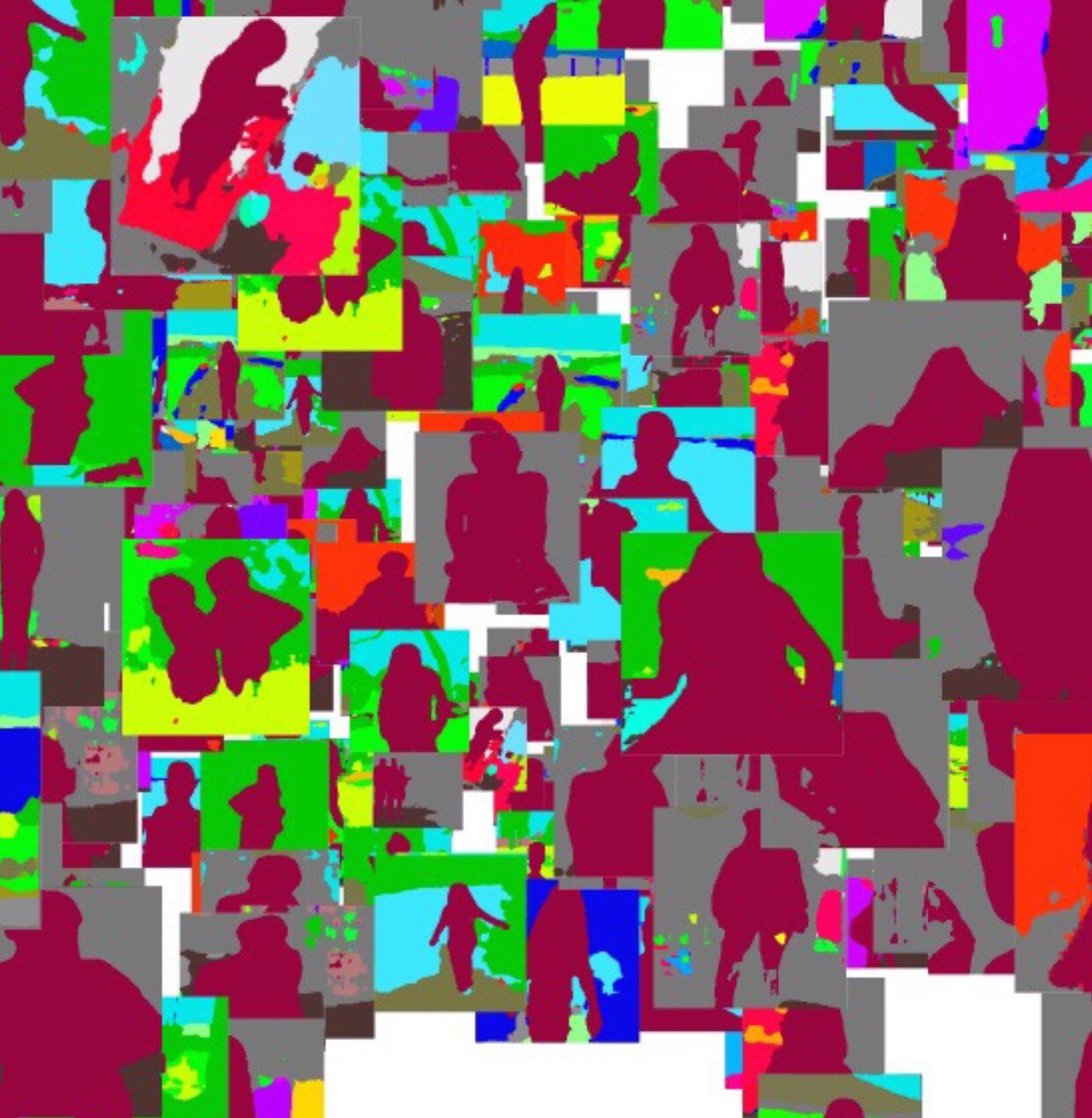 Каждое изображение, показанное здесь, документирует преступление. Фотографии представлены в формате, разработанном аналитиками для защиты от злоупотреблений.