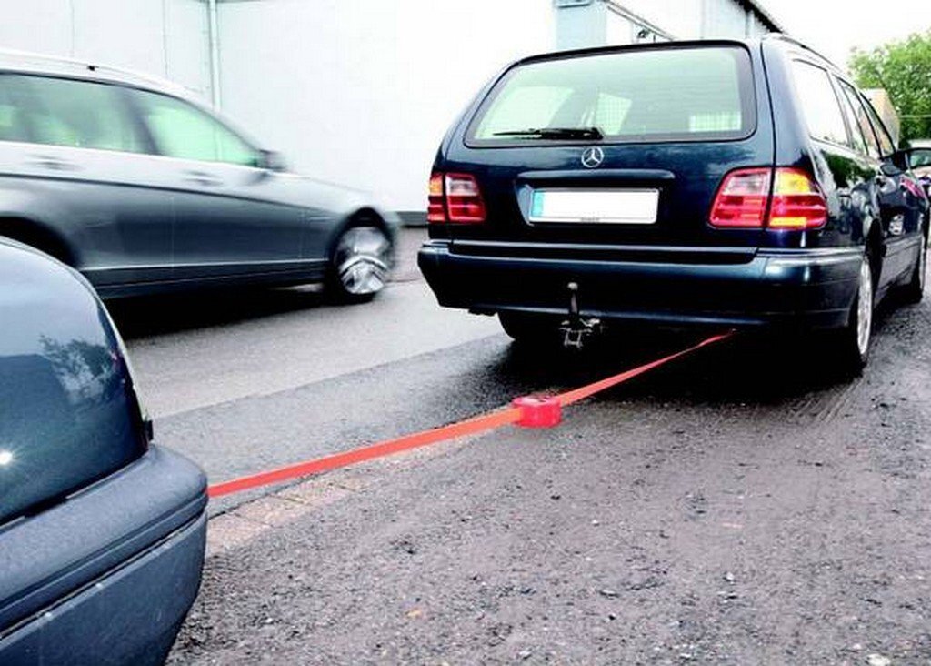 Буксировка автомобиля – это вам не прицеп. Связь с ПДД... | Вы в пути ...