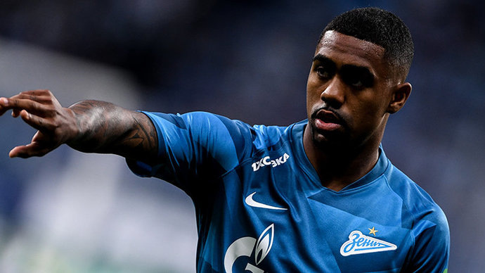 Малком 
Источник:https://www.news.sportbox.ru/Vidy_sporta/Futbol/Russia/premier_league/spbnews_NI1064519_Malkom_vybyl_na_shest_nedel_Driussi__na_chetyre