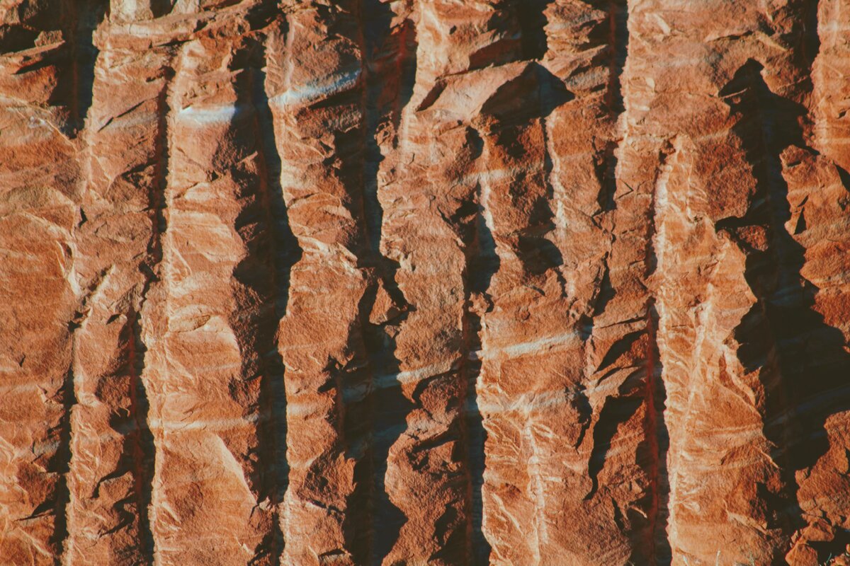 https://unsplash.com/photos/eBV4bCIuel0