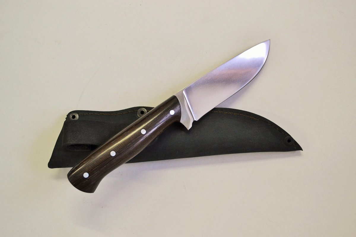 Нож "Рысь" из кованой стали Х12МФ, накладки из граба/венге, ножны из натуральной кожи