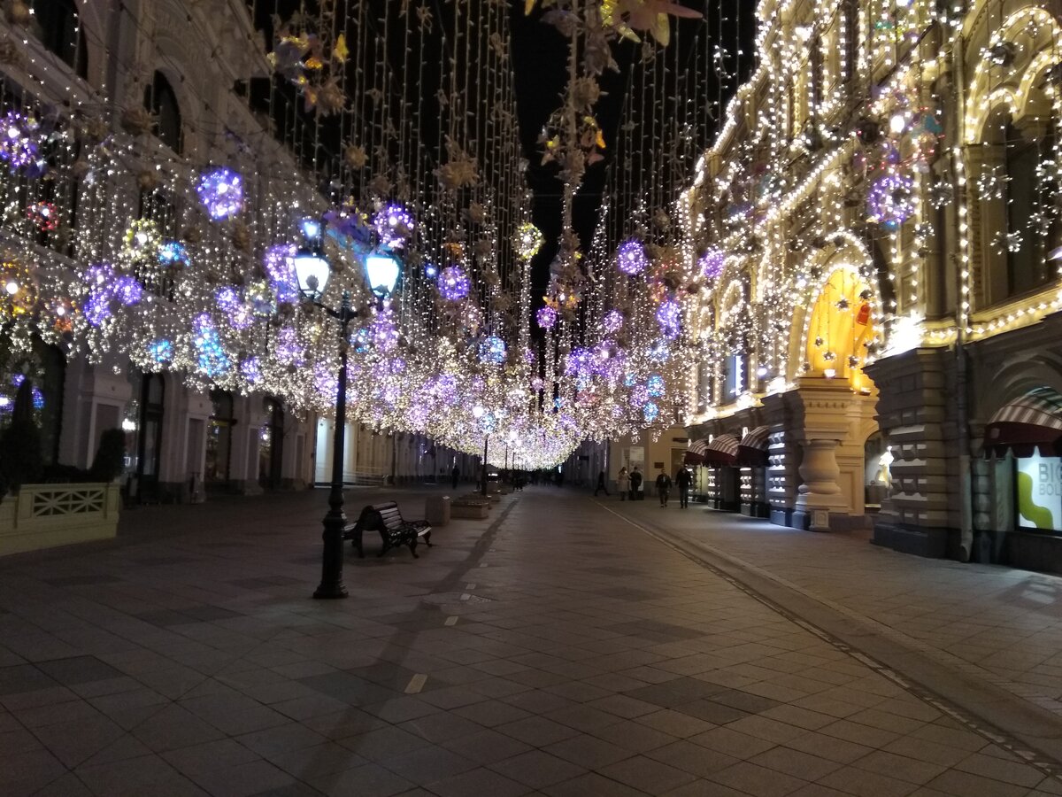 ул никольская в москве