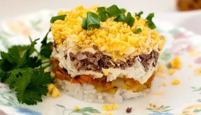 Вариант 2: Быстрый рецепт салата «Мимоза» с рисом