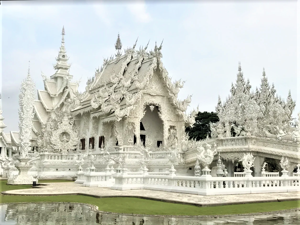 Wat Rong Khun, the white temple. Thailand.