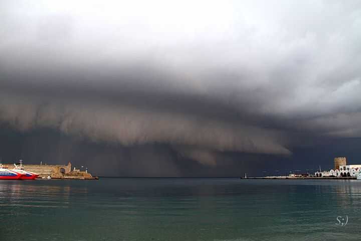 Источник: @severeweatherEU/Silvia Van Zutphen