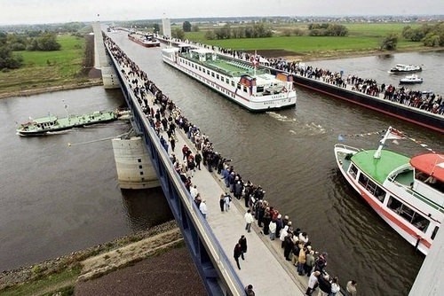 Магдебургский водный мост ( Kanalbrücke Magdeburg) Автор фото Michail Kirkov (https://www.flickr.com/photos/107937702@N04/) CC BY-NC-SA 2.0