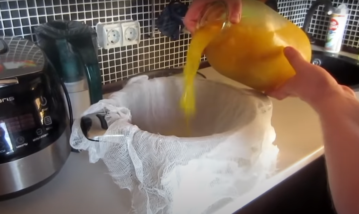 Из оставшегося жмыха можно сделать джем