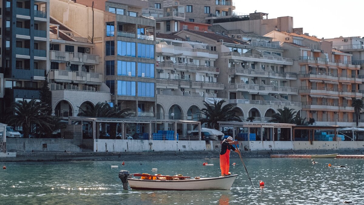 Жилые комплексы в Рафаиловичах.