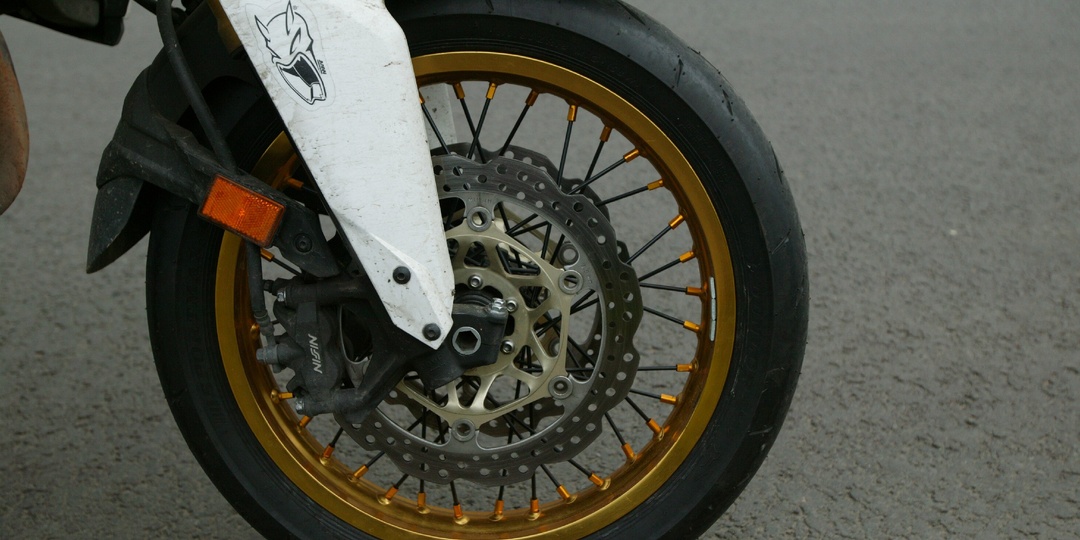 Honda CRF1000L Africa Twin Supermoto. Технические подробности и цены