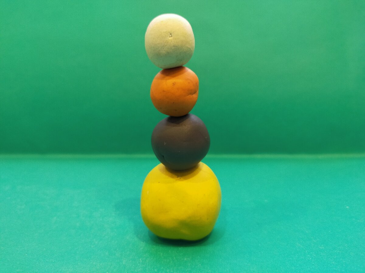 Пластилин.  Личное фото автора.