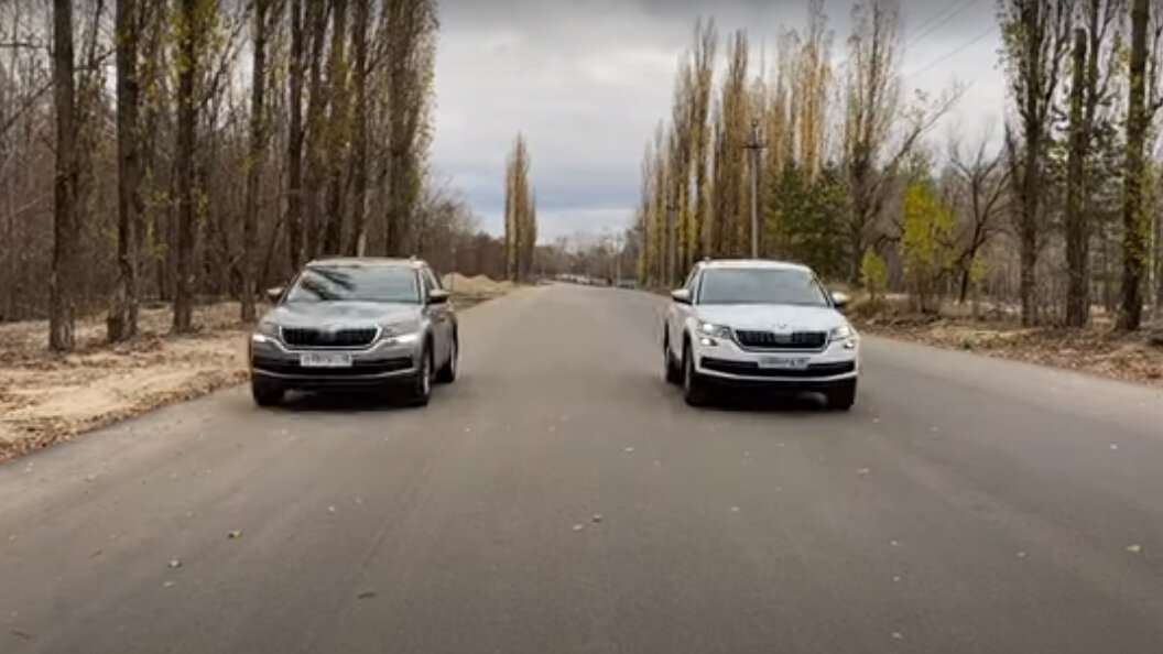 снаружи разницы, кроме цвета, почти нет