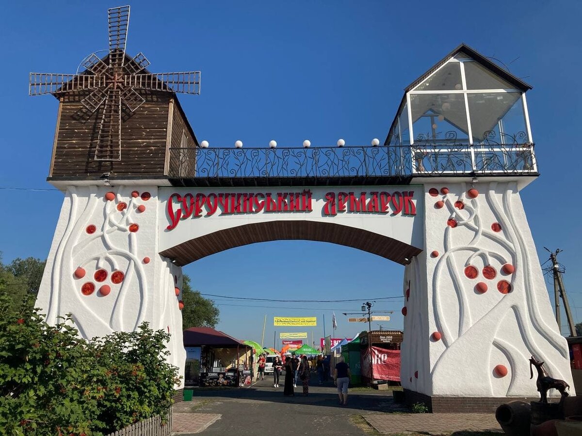 На уроках английского языка в школе нас нередко просили записать перевод неизвестного нам слова. И зачастую перевод был не один, а целых два или даже больше.   В английском языке таких слов много.-2