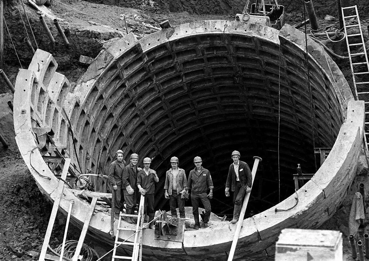 Строительство метро в Москве