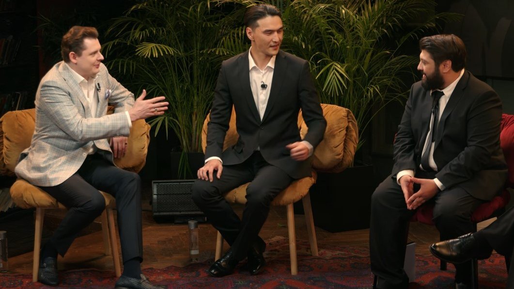 картина из шоу что было дальше. чбд моргенштерн 2021. 12 23. слава комиссаренко про лукашенко. дудь 2022.