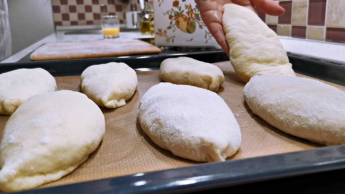 Чем смазать постные пирожки для румяной корочки