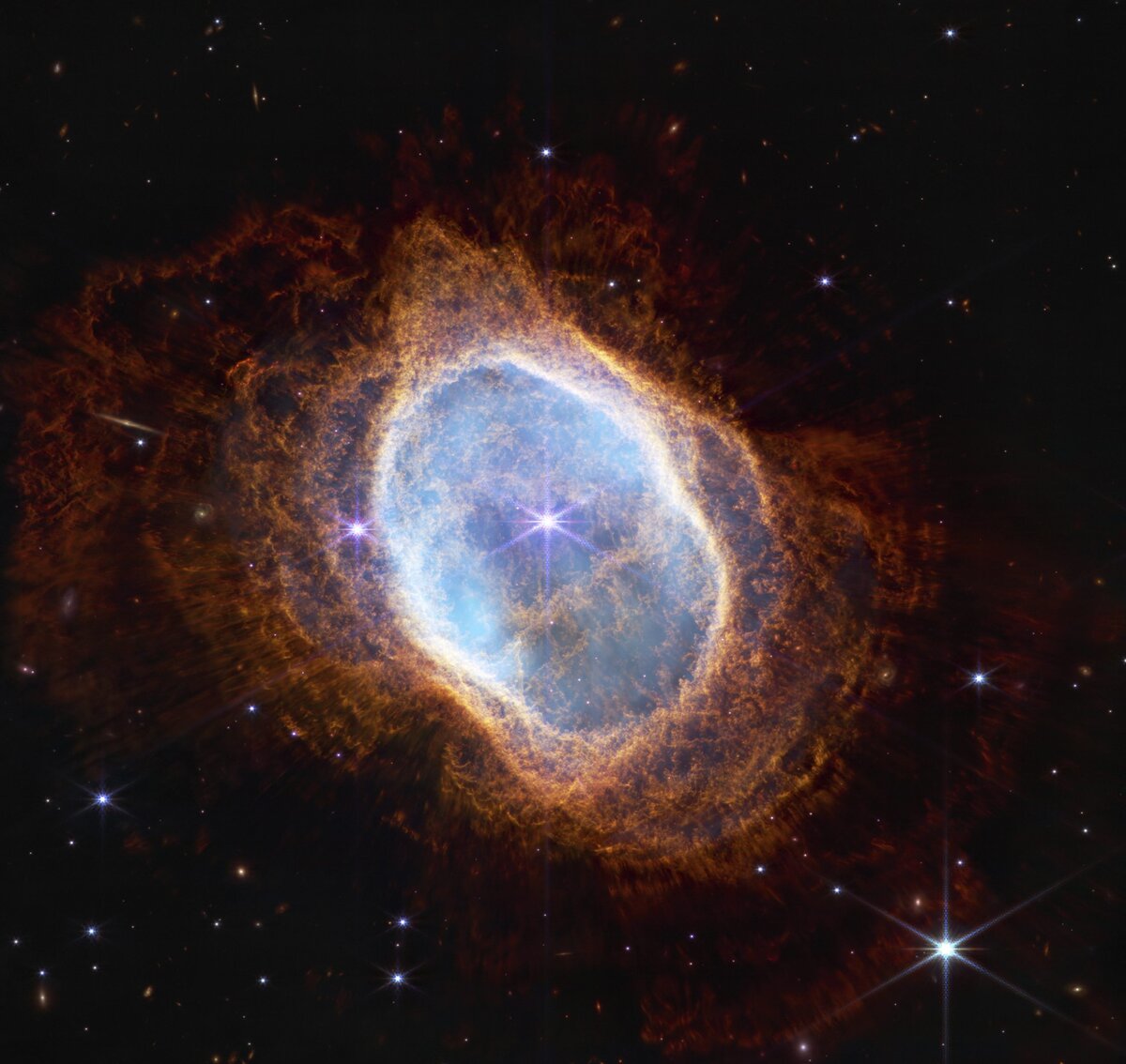 Фото: NASA/ESA/CSA/STScl📷
