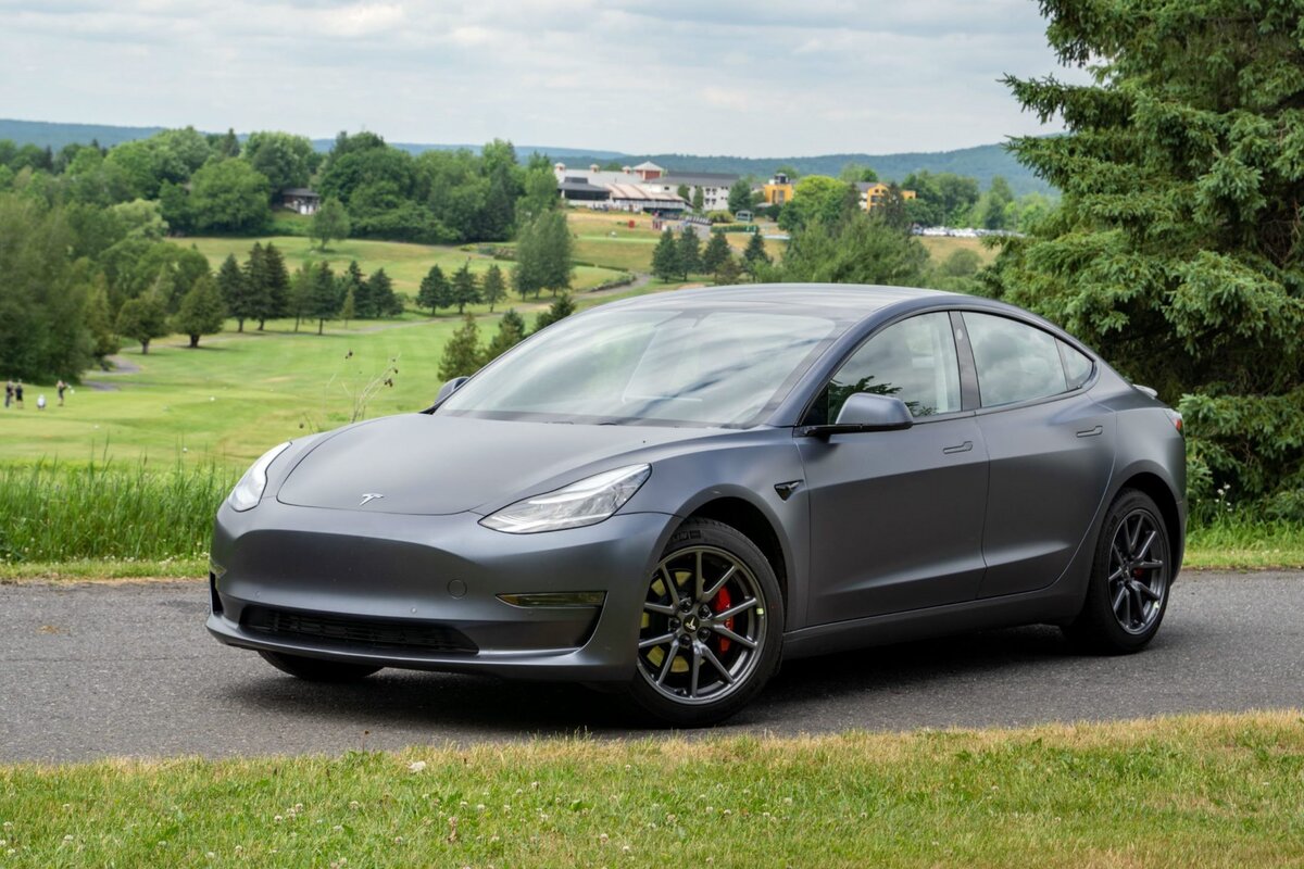 Tesla Model 3. Фото Tesla