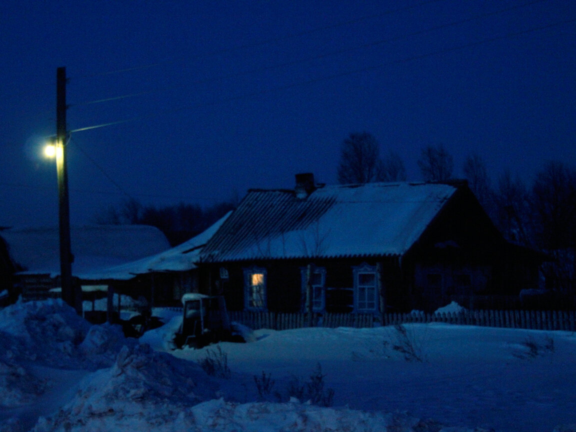 Страшные истории. ДЕРЕВНЯ в лесу. | В темноте | Дзен