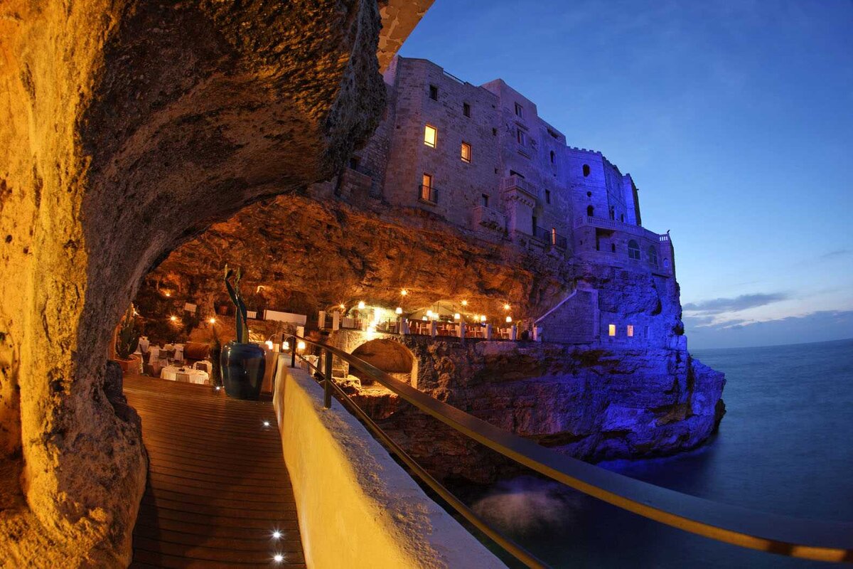 Grotta Palazzese Restaurant Италия
