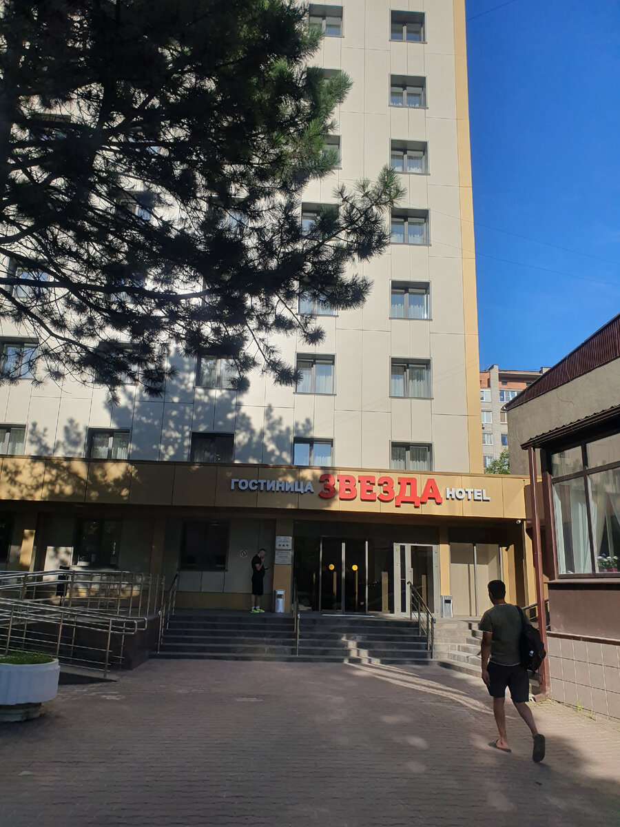 Главный вход.в отель