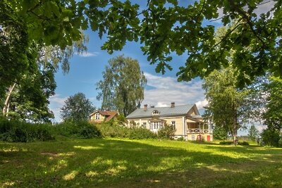    Выставка «Поэзия мурановских пейзажей» на Чистопрудном бульваре Москвы © Пресс-служба Министерства культуры и туризма Московской области