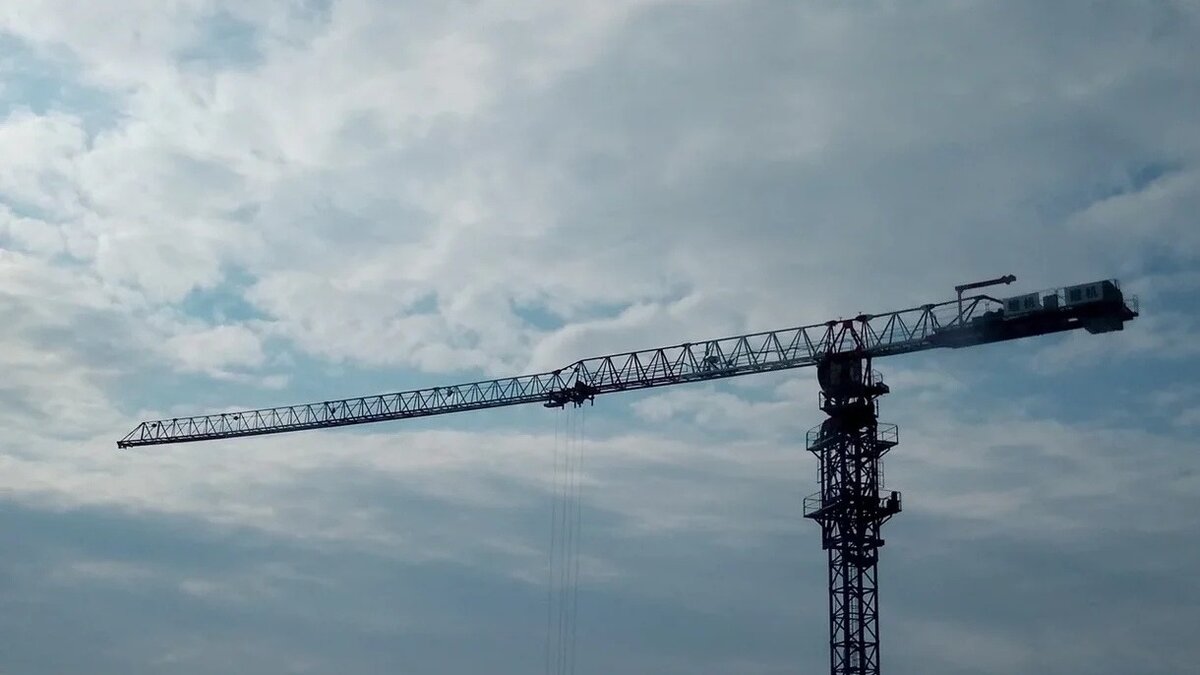     В Казани жители Ново-Савиновского района попросили наложить вето на застройку улицы Абсалямова. С соответствующим обращением выступила пользователь Екатерина Андреева в Telegram-канале мэрии.