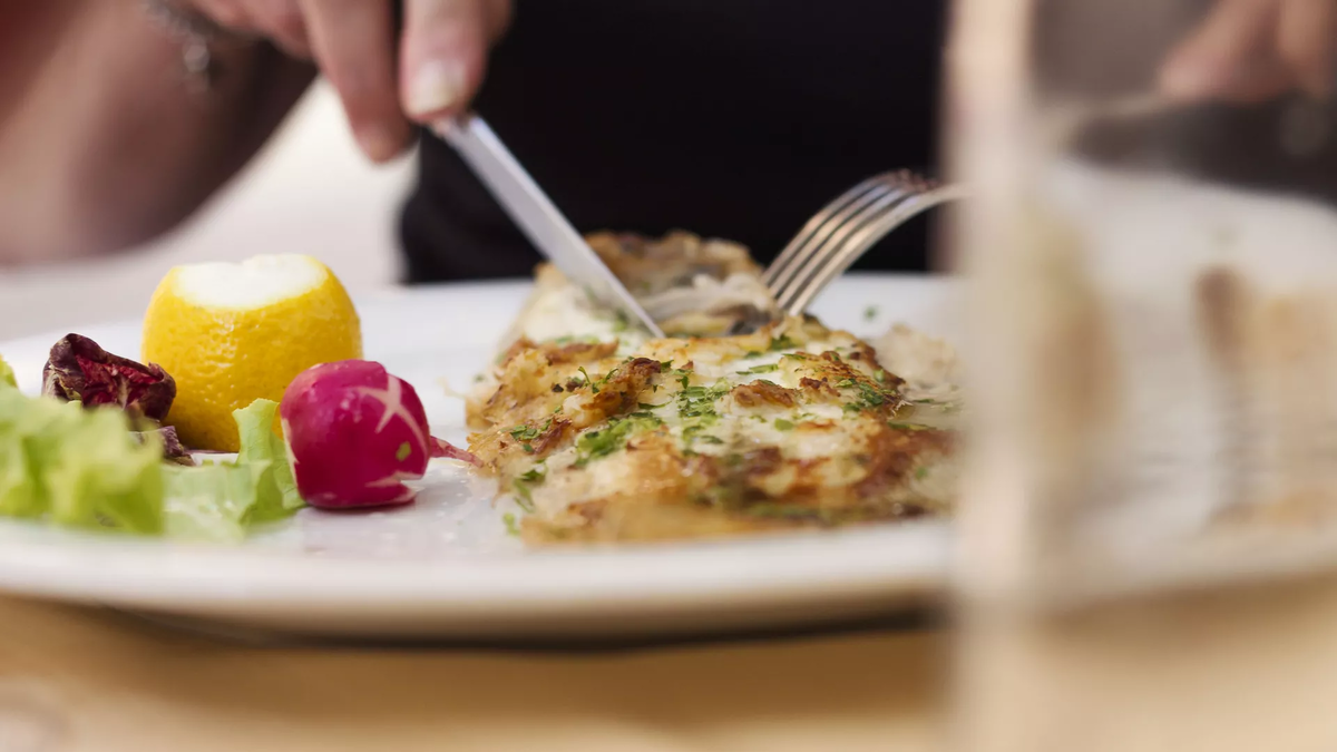 CC BY 2.0 / David Schiersner / Seezunge vom Grill