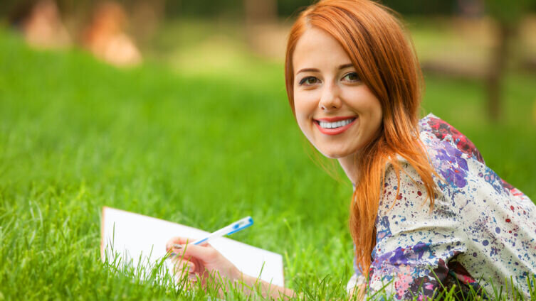    Как написать художественную книгу? Фото: Depositphotos