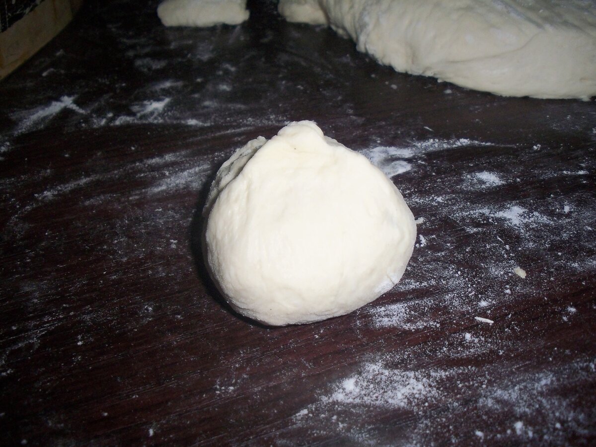    Вот так сначала слепляю будущий беляш