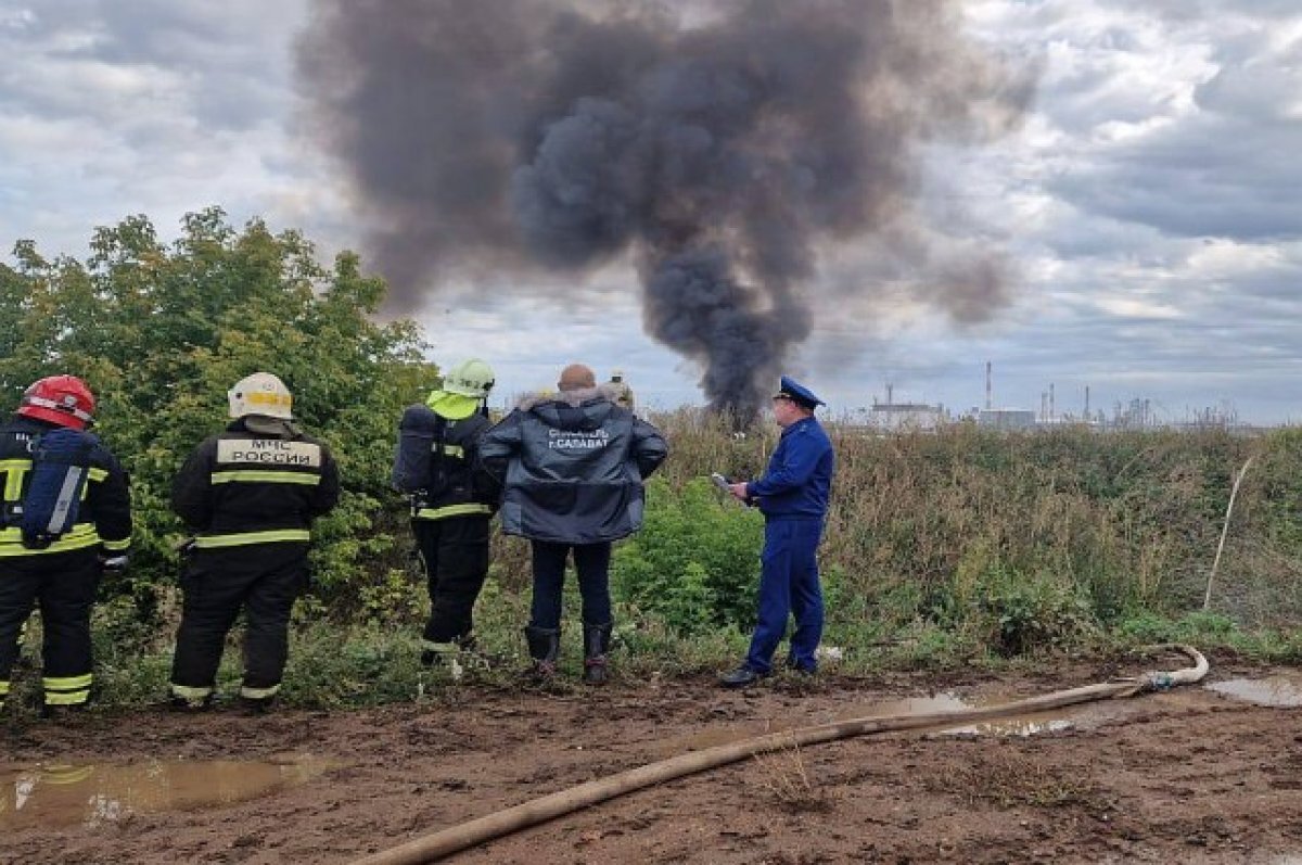    Прокуратура Башкирии проводит проверку в связи с крупным пожаром в промзоне