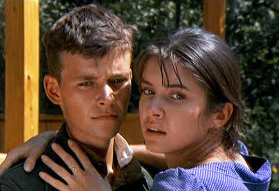 кадр из фильма «Гу-Га», 1989 год, Алексей Волков и Вера Сотникова