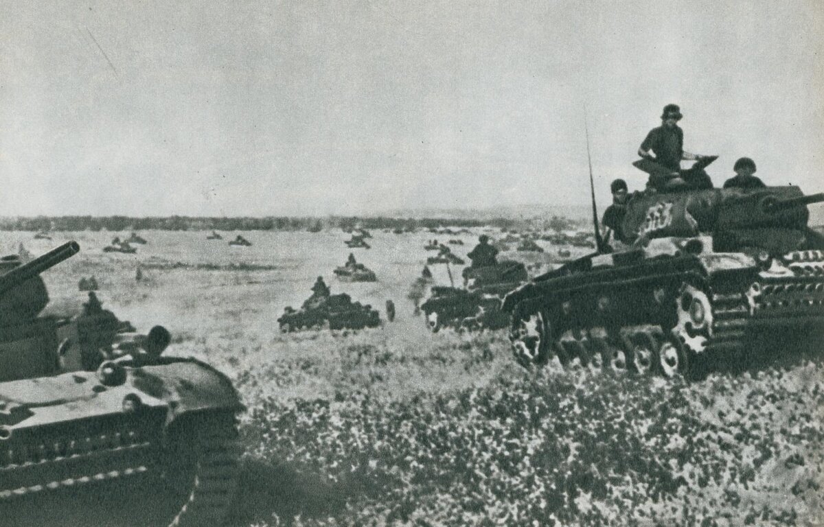 Немцы наступали на всех фронтах