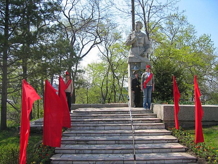 Памятник Марии Цукановой во Владивостоке. Фото из открытых источников