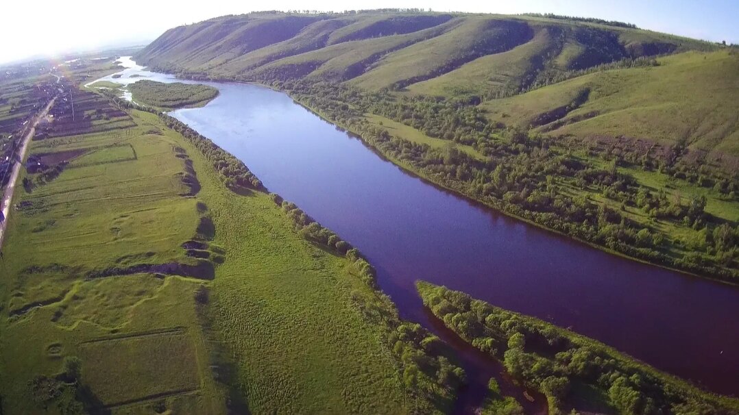 На этом снимке изображение нашей большой реки Бичурки
