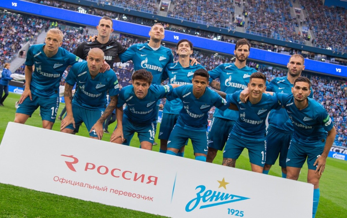 Футбольный клуб Зенит.