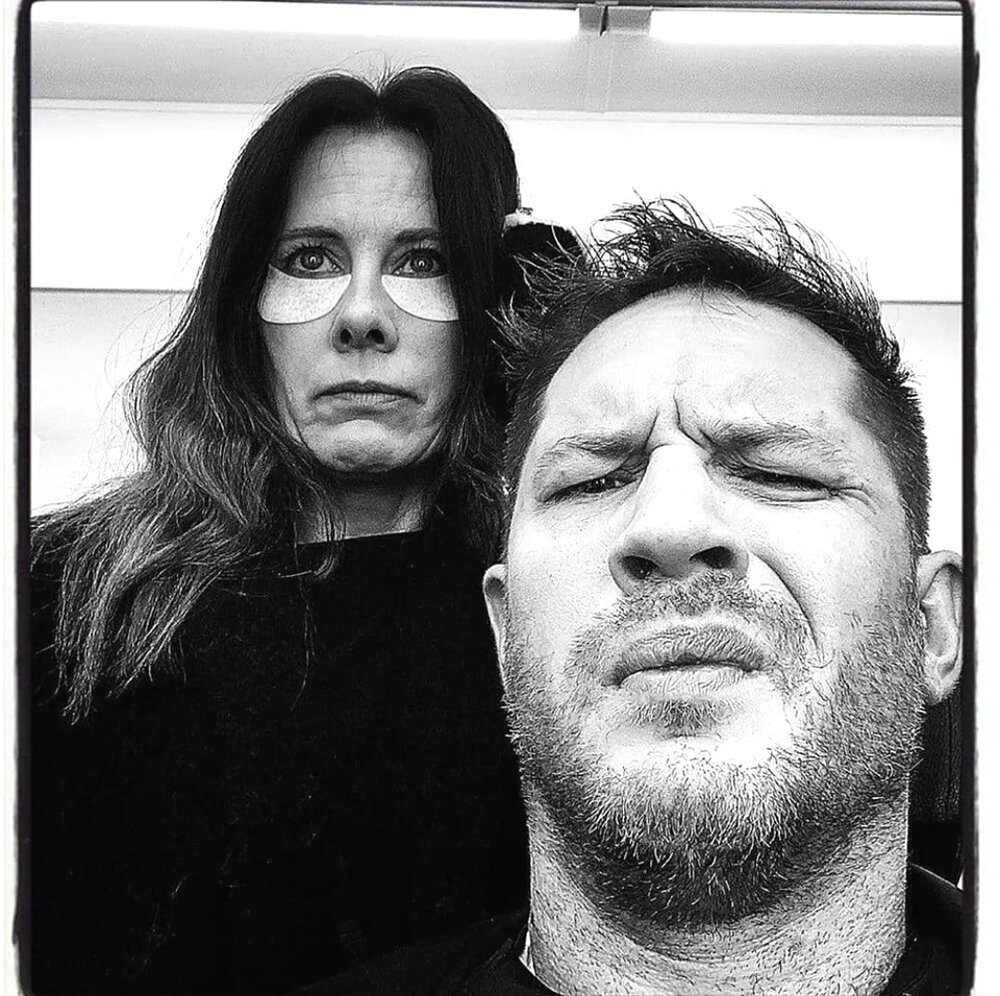 Мы, «Веном 2», день первый (с) Том Харди со сценаристкой Келли Марсел