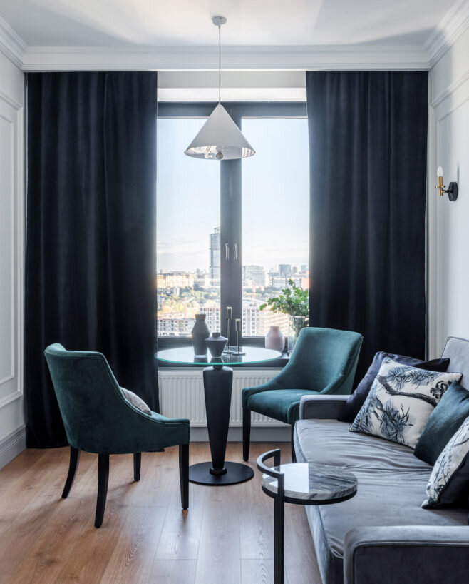 Гостиная. Диван, Lavsit; журнальный столик, Danton Home; шторы, IKEA.