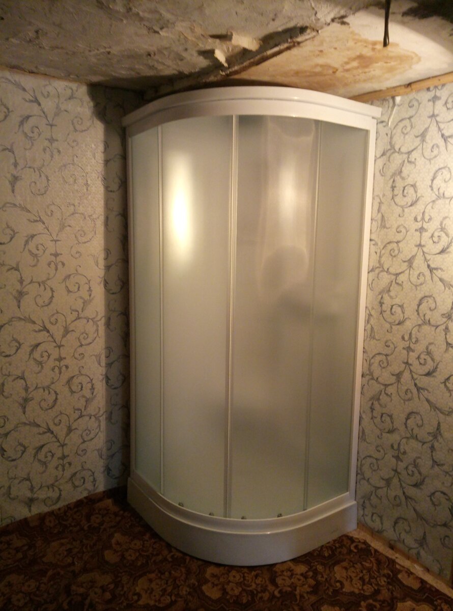самая дешевая закрытая душевая кабина