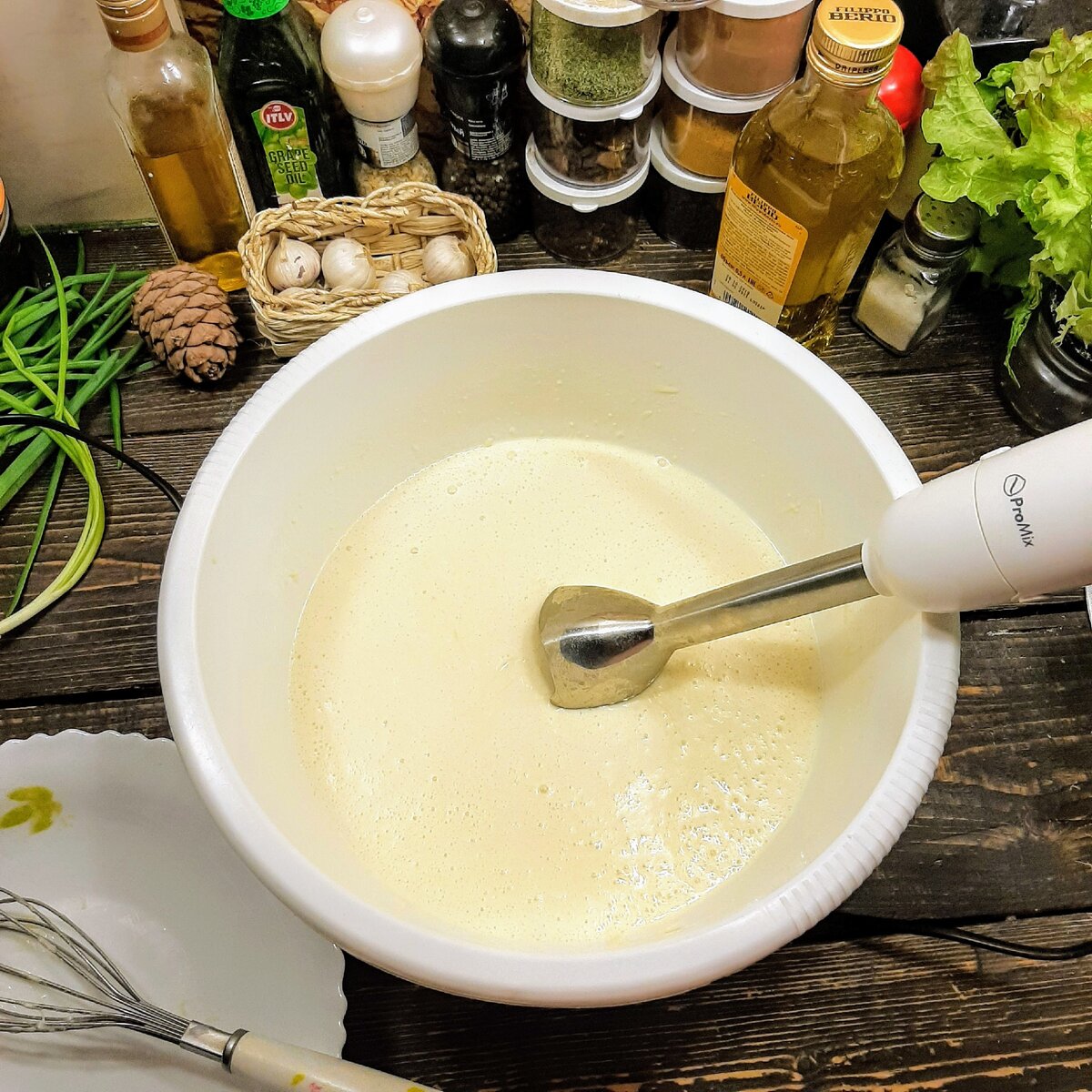 Сырные блинчики с зелёным луком. Простой рецепт, вкусного завтрака.