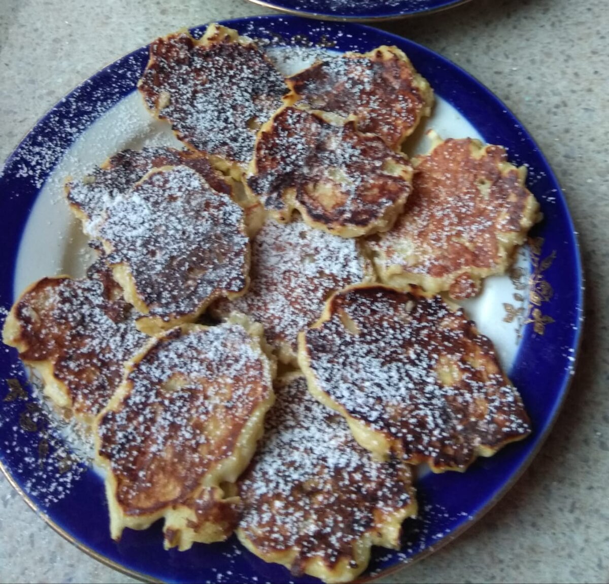 Вот такие оладушки у меня получились)))