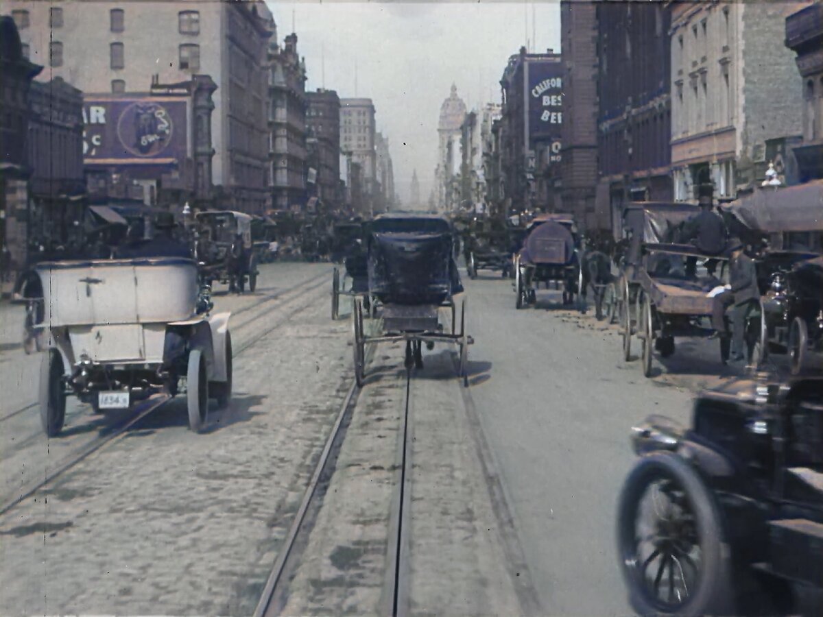 Колоризация кинохроники.