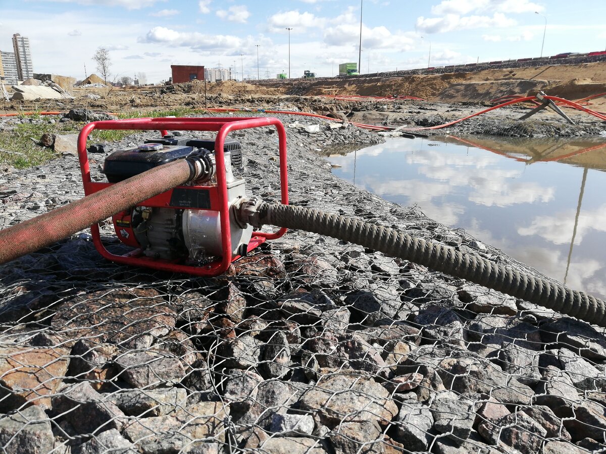 Качаем тех.воду в СПб