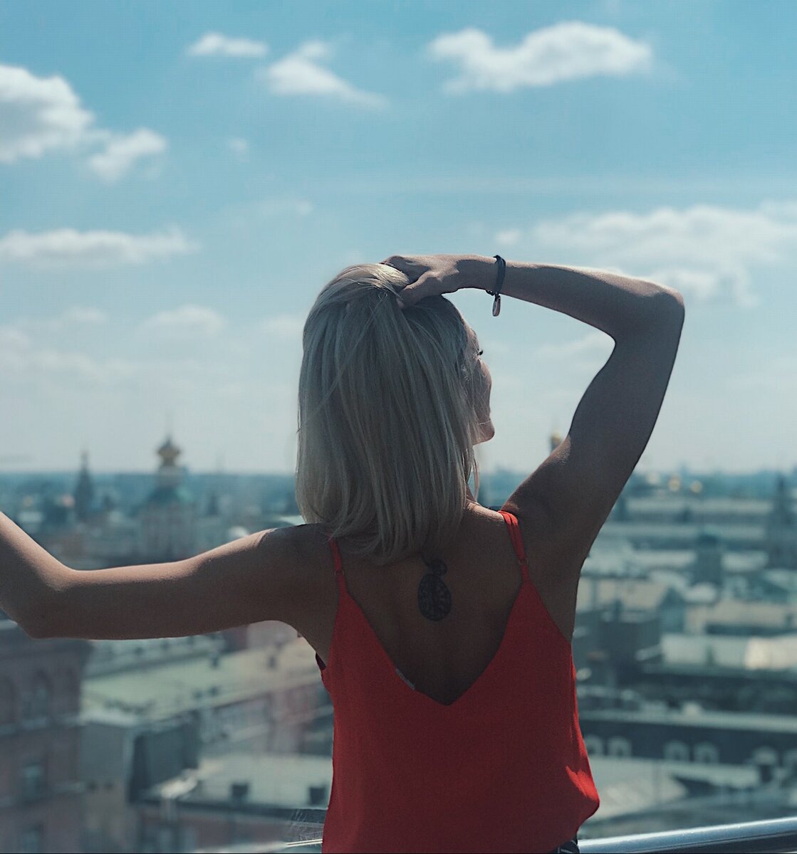 Там, где есть контроль, нет доверия и свободы. Там, где забота,  есть любовь.