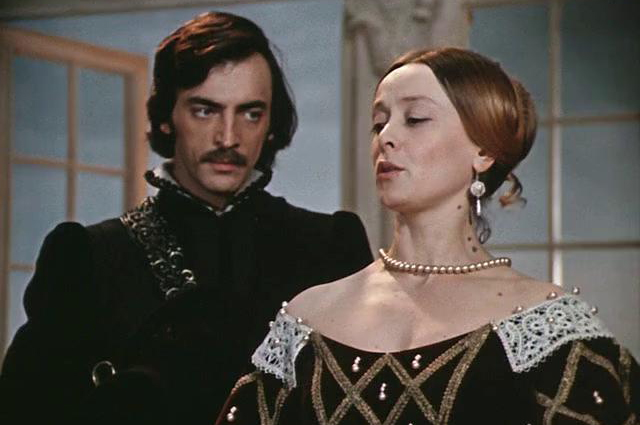 Собака на сене