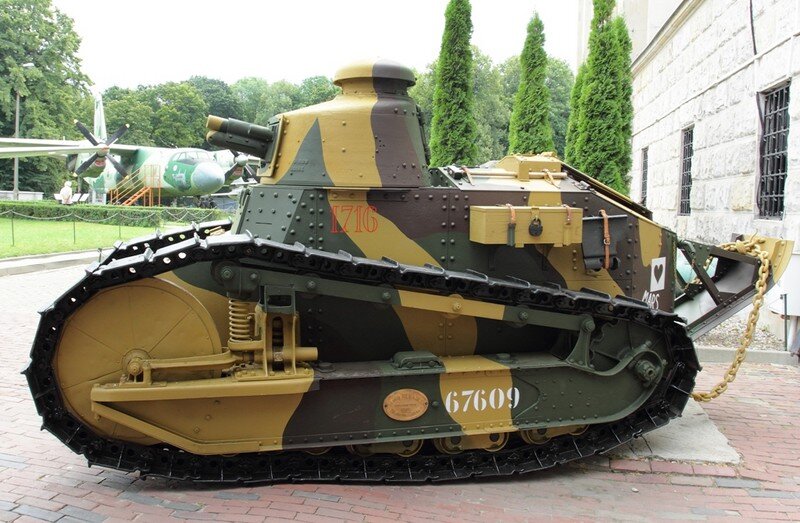 Танк Renault FT