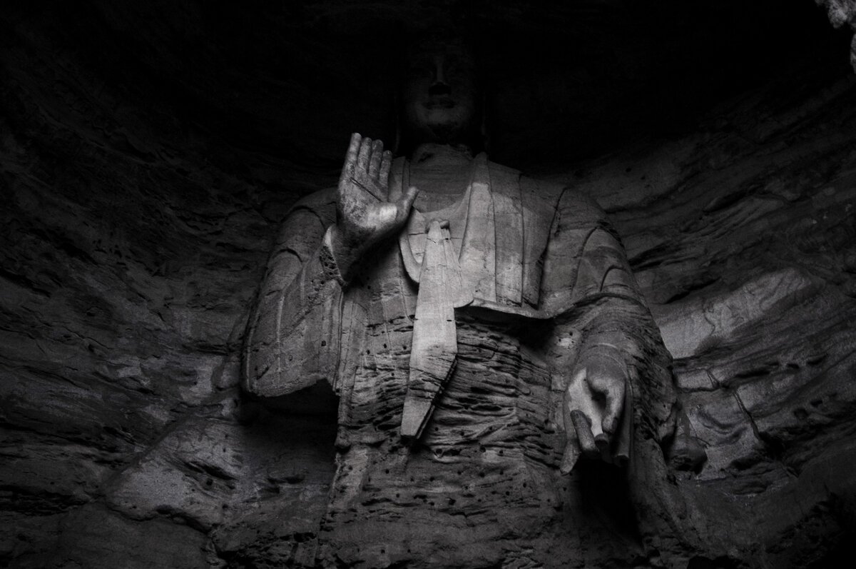 И каждый верит в то, что делает его счастливым.  